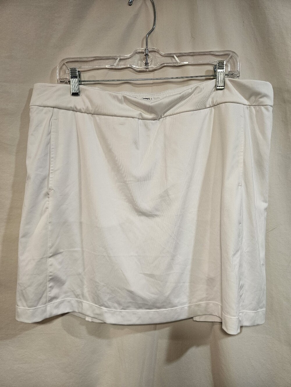 🤍 EP White Women's Mini Skirt - Clean Everyday Style